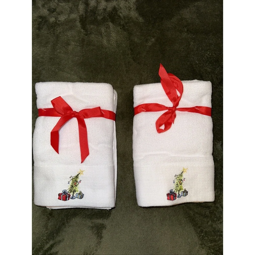 New 4 Pack‎ Dr Seuss The Grinch Who Stole Christmas Hand Towels WHITE Bath